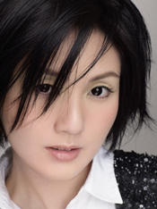 Amusic的女歌手支柱