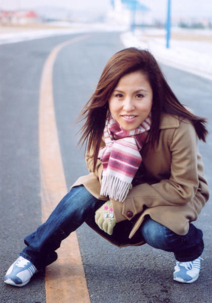国内女歌手，辛欣